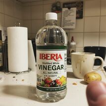 (1 Pack) Distilled White Vinegar, 32 fl oz - $9.89