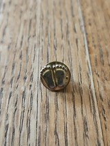 Gold Tone Baby Feet Lapel Pin/Hat Pin, Vintage  - $21.08 CAD