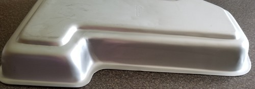 Wilton ~ Number One (1) Cake Pan ~ 13" H x 10.3" W x 2" D ~ Aluminum Cake Mold Item image 3