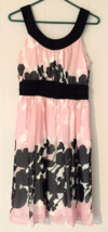 Fashion Bug women dress size 8 sleeveless pink, black, white zip close l... - $12.86