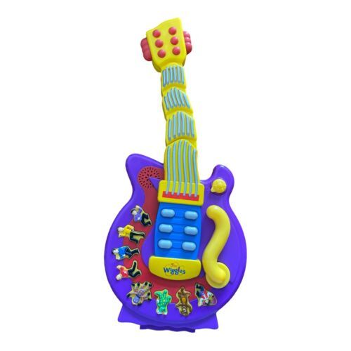 The Wiggles Wiggly Giggly Guitar Dancing Singing 18"Purple Works Spinmaster 2004 - $24.99