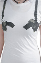 Cardboard Robot Donna Lavato Bianco Pistola Spalla Fondina Strapped T-Shirt Nwt - £11.25 GBP