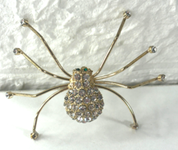 Spider Bug Brooch Crystal Rhinestones Gold Tone Green Eyes 3D Halloween Pin - $18.80