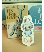 LETTER D THE MONSTERS Pin for Love Series-Vinyl Plush Pendant✅IN STOCK ✅ - €34,23 EUR