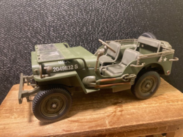 1:32 Replica Scale Willy’s Jeep Army Green Gate Militaria Collectible - $13.01 CAD