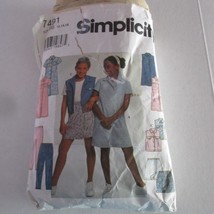 Girl&#39;s Skort, Vest, pants and dress pattern, Simplicity 7491, sizes 12,1... - $5.27