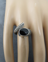 Sterling Silver Ring Black Onyx Inlaid Stone Marcasites Size 7 Hefty 5.13 Grams - £31.16 GBP