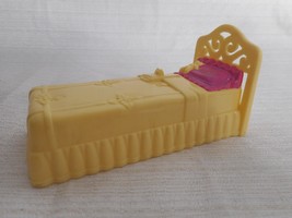 FISHER PRICE Sweet Streets HOTEL YELLOW SINGLE TWIN BED Teddy Bear Dollh... - £5.90 GBP
