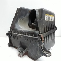 06 07 08 Hyundai Sonata 3.3 L engine air cleaner box OEM  28111-3K200 - £46.59 GBP