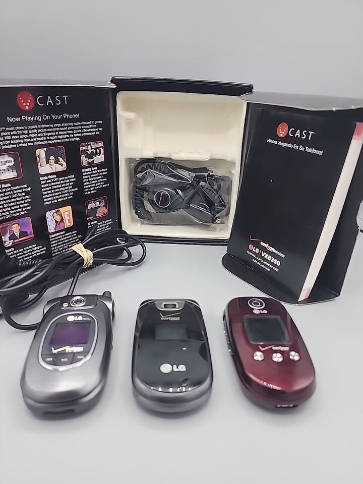 LG VX8350 Flip Phone & 2 Other LG Flip Phones Lot of 3 READ - $19.29