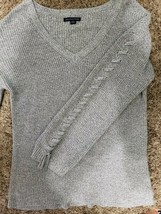 American Eagle Women&#39;s Gray Knit Pullover Sweater Braided Sleeve Detail Size M  - £9.27 GBP