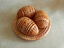 Set Carved Wooden Easter Eggs on Plate Handmade Ukrainian Pysanky Pysank... - £12.03 GBP