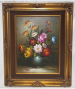 Elegant Vintage Floral Still Life Oil Painting – Signed, Ornate Gold Fra... - $178.19