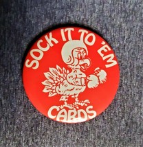 St. Louis Cardinals Baseball Team &quot;Sock It To Em Cards&quot; Red Pinback Collectible - £14.27 GBP