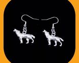 New Unique Beautiful 3D Howling Wolf Dangle Earrings - $5.00
