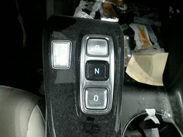 Transmission Shift Without N Line Logo Fits 22-23 SONATA 104885595 - $104.19