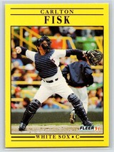 1991 Fleer Baseball Card Carlton Fisk White sox Catcher #118 - $0.99