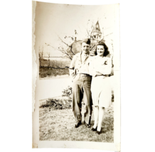 1940s WW2 Real Photograph Unknown US Army Soldier And Wife Military F10A - $33.89 CAD