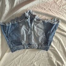 Altar’d State Women's Frayed Denim Shorts Size 27 Blue - $27.72