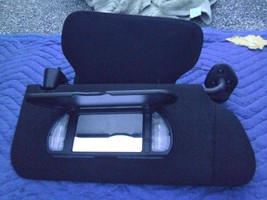 2001 Cadillac Deville Dts Right Sun Visor With Mirror Used Oem - $98.01