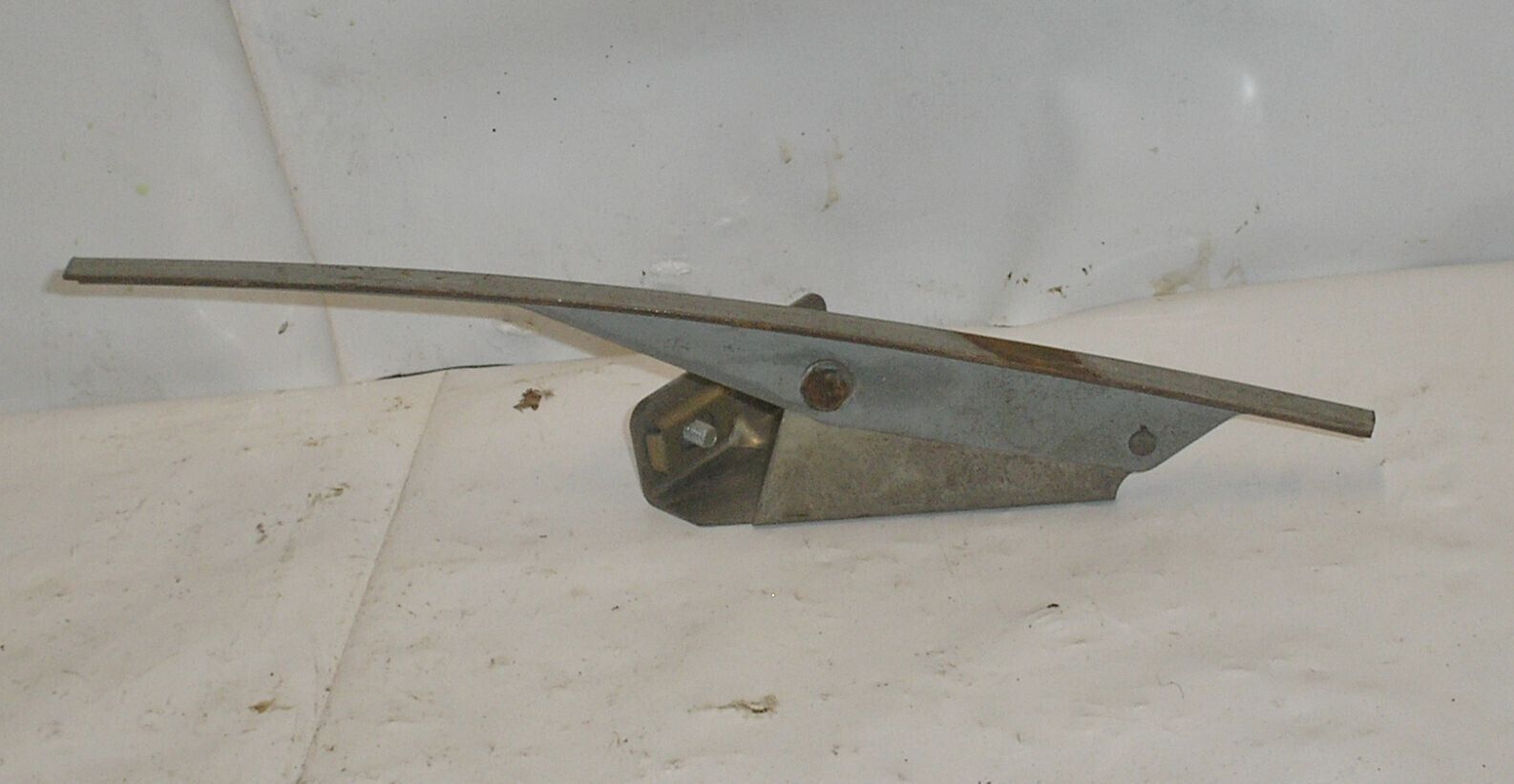 81 Delorean DMC 12 OEM Right Door Window Rear Guide Track - $75.99