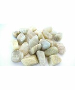 Six Moonstone Tumbled Stones 25-30mm Reiki Healing Crystals Feminine Energy - $174.00 MXN