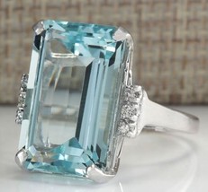 Lovely NEW 10 CT Aquamarine Ring~Sterling Silver~Size 6~MIB~Drop Dead Gorgeous! - £31.96 GBP