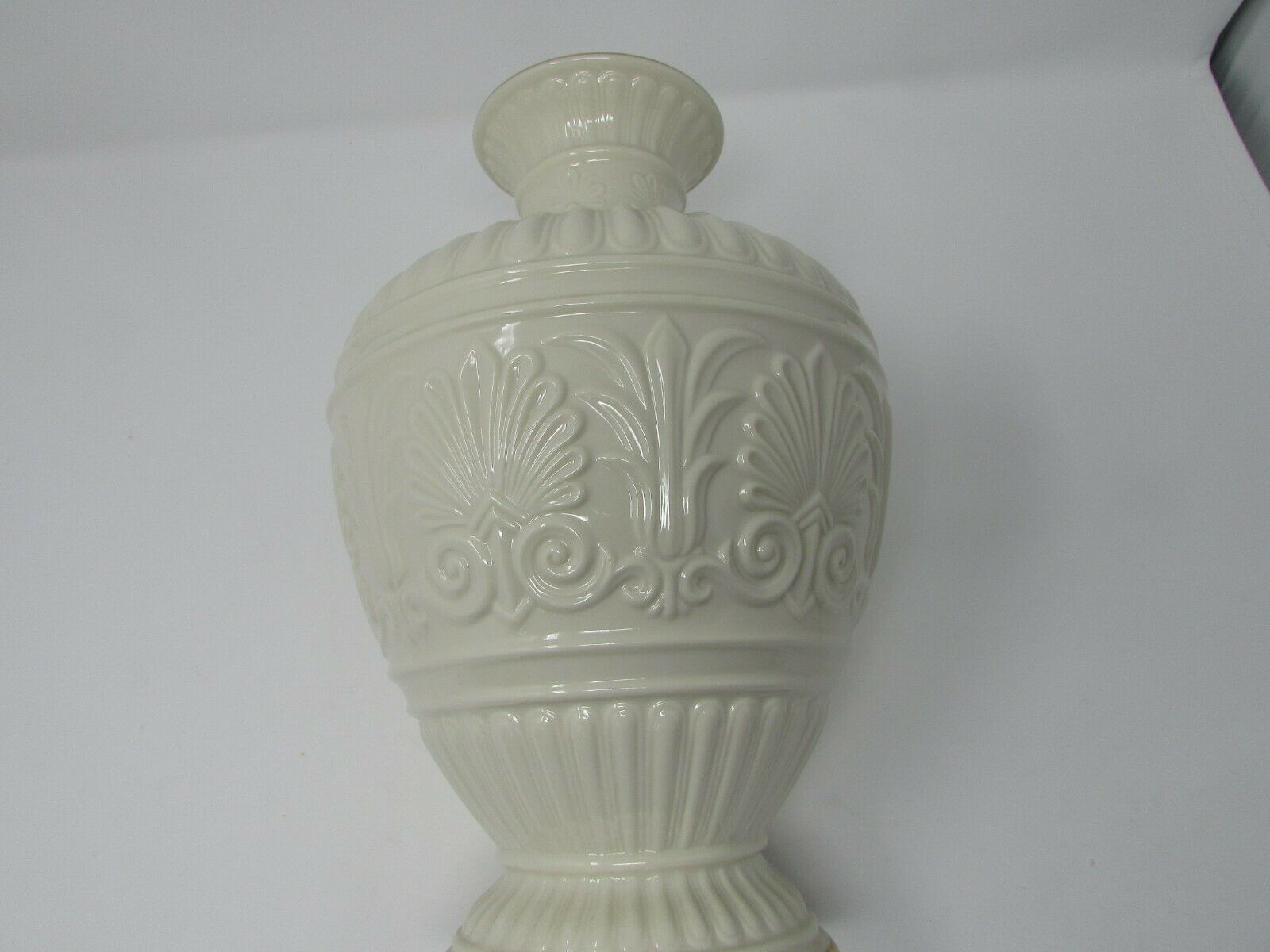 LENOX ATHENA LARGE VASE  9-1/4" STUNNING IVORY COLORED EMBOSSED GOLD RIMMED - $29.65