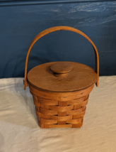 VTG 1991 Longaberger 5.5&quot; Round Woven Fruit Basket w/ Wooden Lid, Swing Handle - £9.91 GBP
