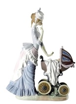 Lladro 01004938 Babys Outing - $660.00