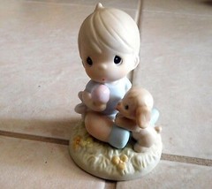 FIGURINE Precious Moments &quot;LOVE IS SHARING&quot; 1979 Pre-Owned (CC) - £19.69 GBP