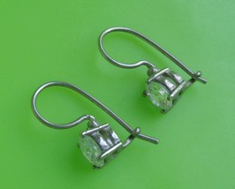 925 Sterling Silver Clear Sparkly Stone Drop Earrings Kidney Wires Small Jewelry - £19.45 GBP