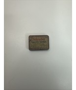 VINTAGE SCHRADER TIRE VALVE CORES WITH 4 STEMS And ADVERTISING TIN - $29.24 CAD