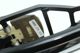 2004-2006 VOLKSWAGEN PHAETON REAR RIGHT EXTERIOR BACK DOOR HANDLE H2061 image 10