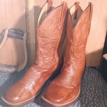 cowboy boots  8 EE  Mens Resistol Brown emb (item:p195 - $261.80