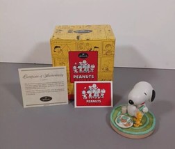 Vintage 2002 Snoopy &quot;Cookies For Santa&quot; Hallmark Figurine - £14.78 GBP