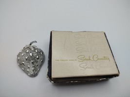 Vintage Signed Sarah Coventry Silver Tone Textured Strawberry Brooch Pin - $6.90
