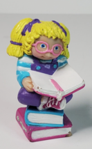 1984 Cabbage Patch OAA Figurine Girl with Glasses Reading on Stack of Books PVC - £10.08 GBP