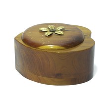 Wood Heart Trinket Cedar Box Brass Daisy Souvenir Ausable Chasm N.Y. Vintage - £7.86 GBP