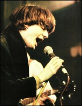 My Bloody Valentine Dave Conway live onstage 8 x 11 pin-up photo - £3.43 GBP