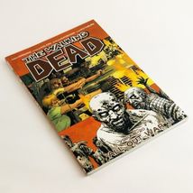 The Walking Dead Volume 20 All Out War Graphic Novel Image Comics 2014 image 5