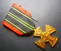 Original French WW2 Medal. Resistance Fighters Combattants Cross. 1939-45  - $40.00