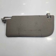 2015-2017 FORD F150 LEFT DRIVER SIDE SUN VISOR USED OEM FL3B-1504100 - $743.14 MXN
