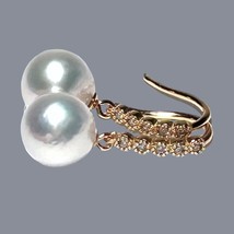 Silky Round 9.7 x 10mm Natural White Edison Cultured Pearl Dangle Hook Earrings - £94.33 GBP