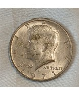 US 1971 D KENNEDY HALF DOLLAR - Denver Issue - Authentic Eagle Rev Circu... - $5.06 CAD