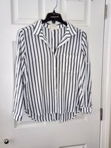 Cloth &amp; Stone Women Striped Full Button Front And Back Shirt Gray And White - $14.84