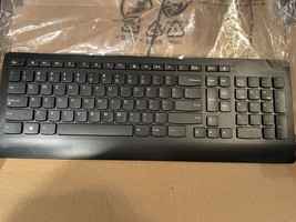 Lenovo Slim Keyboard Wired Usb Model #LXH-JME2209U - $29.00