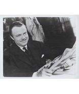 Citizen Kane Orson Welles reads his newspaper over breakfast 8x10 inch p... - $20.49 CAD