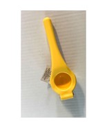 New Cooking Concepts lemon Squeezer Hard Plastic - $4.56