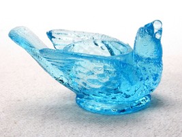 Vintage Degenhart Salt Cellar, Clear Ice Blue Glass Bird &amp; Berry Pattern #SLT-24 - £15.37 GBP